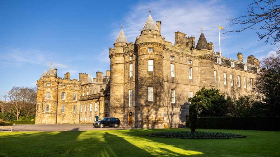 Palace of Holyroodhouse, Edinburgh (© Visit Scotland)