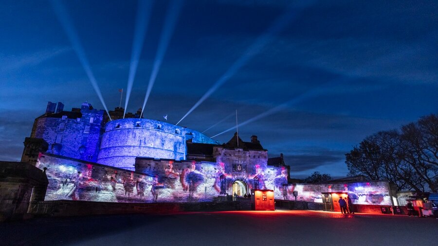 Castle of Light in 2024, Edinburgh Castle - Lights shine across the night sky from the Edinburgh Castle of Light. (© Visit Scotland)