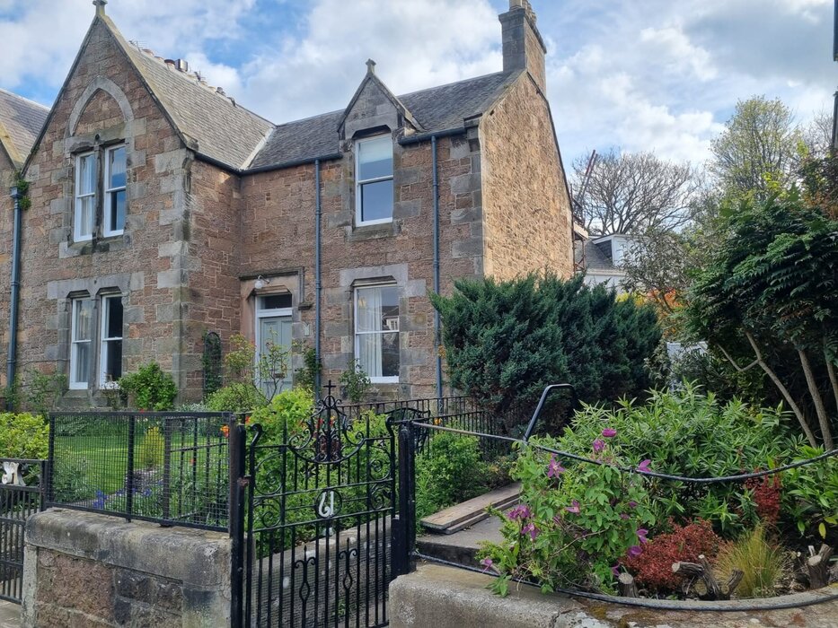 Sandstones Apartment, North Berwick — self-catering holiday home